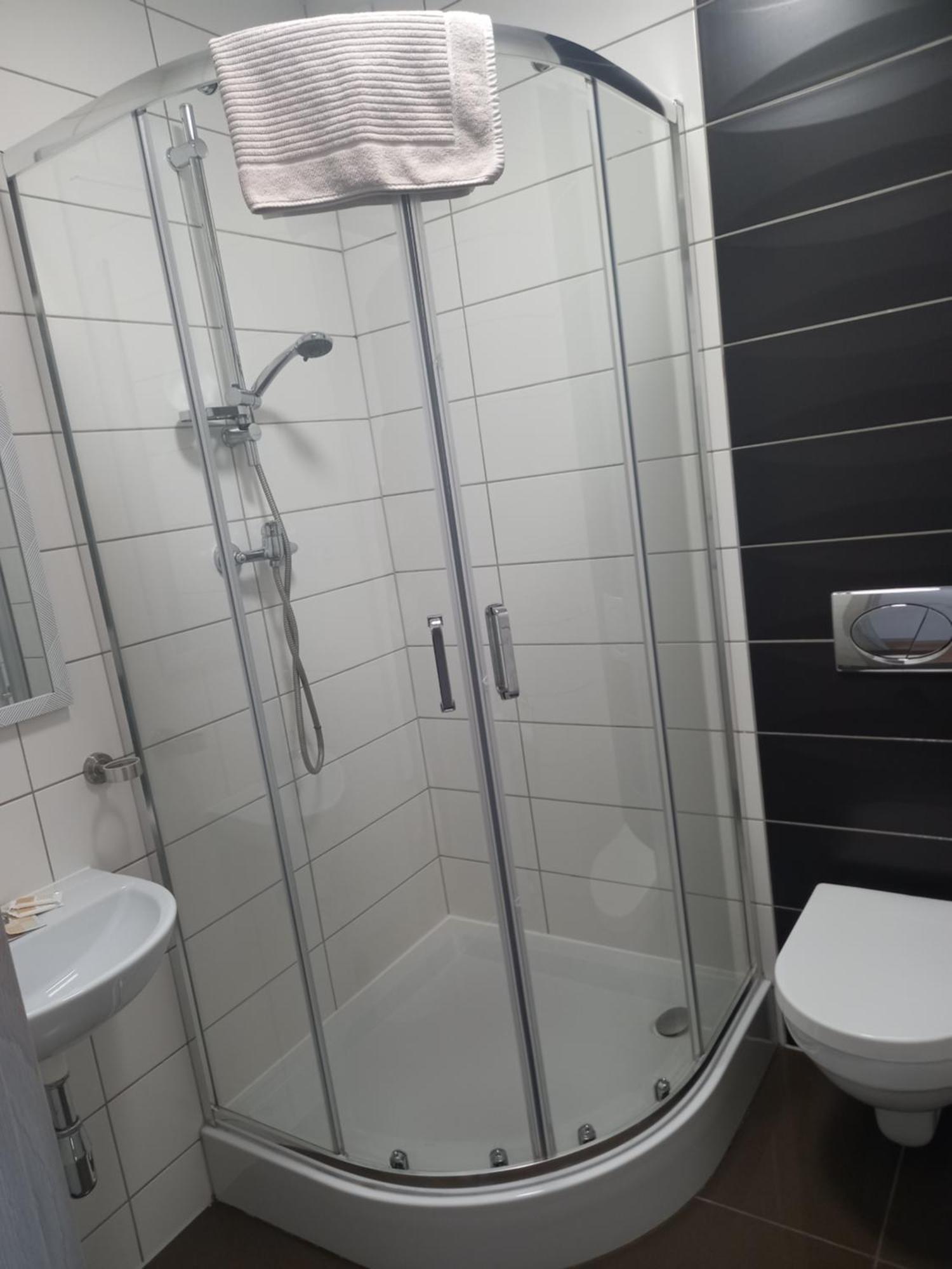 Leon'S Rooms Żary Dış mekan fotoğraf